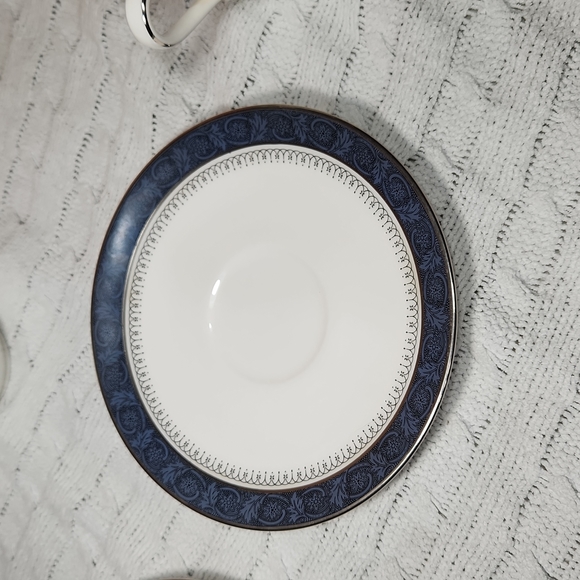 🕸Vintage Royal Doulton English Bone China 2 Set Tea Cups with Saucers - Picture 6 of 10